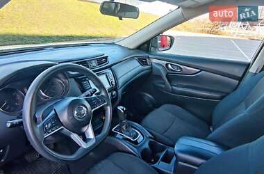 Внедорожник / Кроссовер Nissan Rogue 2017 в Киеве
