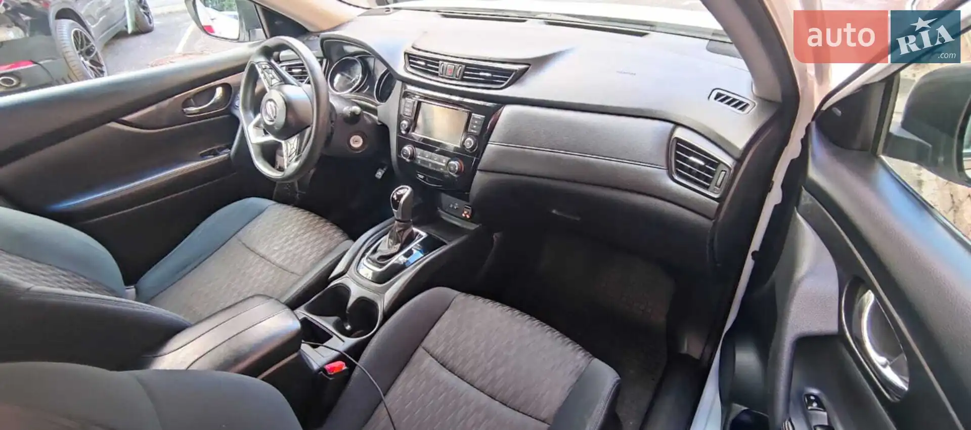 2017 Nissan Rogue - мініатюра 12