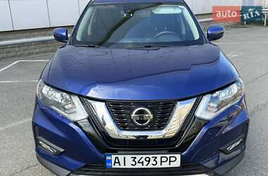 Внедорожник / Кроссовер Nissan Rogue 2018 в 