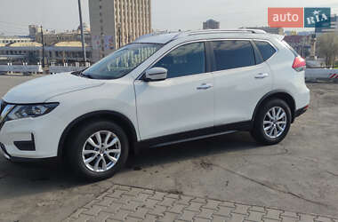 Внедорожник / Кроссовер Nissan Rogue 2017 в Харькове
