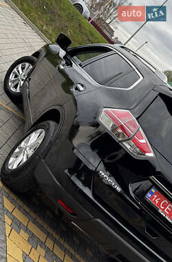 Внедорожник / Кроссовер Nissan Rogue 2013 в 