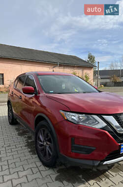 Позашляховик / Кросовер Nissan Rogue 2017 в 