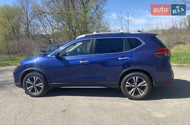 Позашляховик / Кросовер Nissan Rogue 2019 в 
