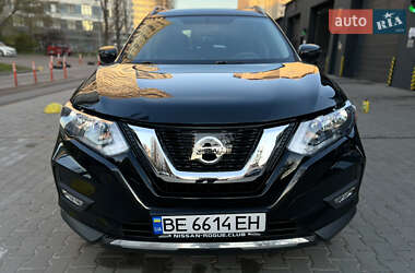 Внедорожник / Кроссовер Nissan Rogue 2017 в 