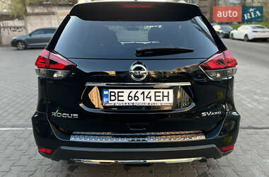 Внедорожник / Кроссовер Nissan Rogue 2017 в 