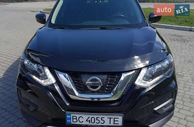 Внедорожник / Кроссовер Nissan Rogue 2017 в Львове