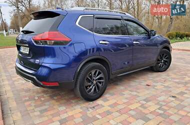 Внедорожник / Кроссовер Nissan Rogue 2018 в 