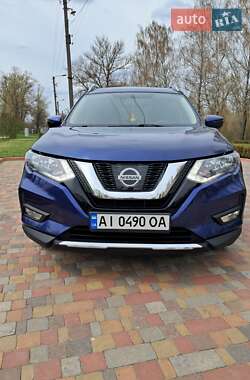 Внедорожник / Кроссовер Nissan Rogue 2018 в 