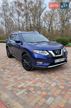 Внедорожник / Кроссовер Nissan Rogue 2018 в 