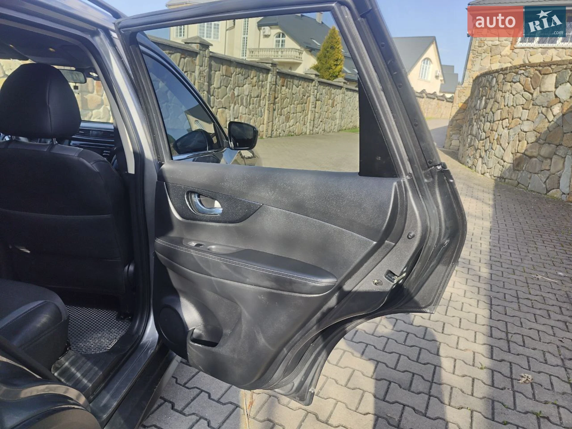 2016 Nissan Rogue - мініатюра 28
