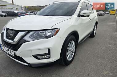 Внедорожник / Кроссовер Nissan Rogue 2017 в 