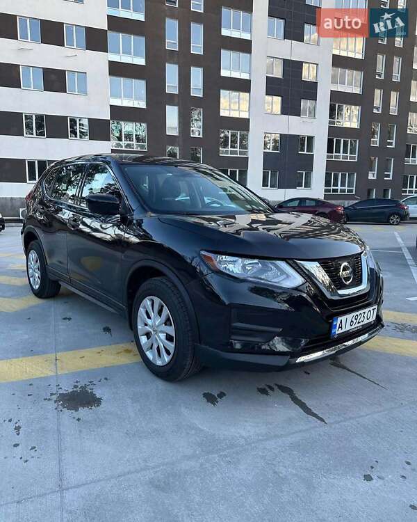 Внедорожник / Кроссовер Nissan Rogue 2018 в 