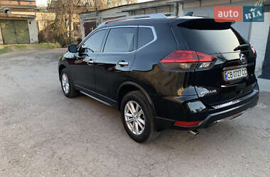 Внедорожник / Кроссовер Nissan Rogue 2016 в 