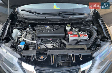 Внедорожник / Кроссовер Nissan Rogue 2016 в 
