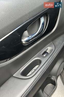 Внедорожник / Кроссовер Nissan Rogue 2020 в 