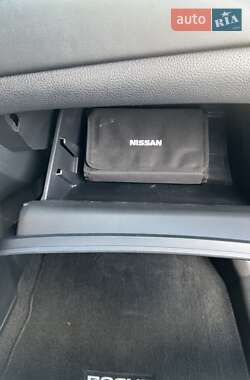 Внедорожник / Кроссовер Nissan Rogue 2020 в 