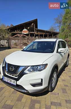Внедорожник / Кроссовер Nissan Rogue 2019 в 