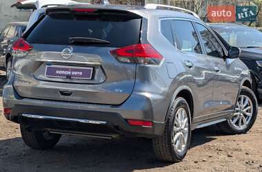 Внедорожник / Кроссовер Nissan Rogue 2017 в 