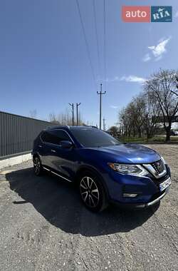 Позашляховик / Кросовер Nissan Rogue 2019 в 