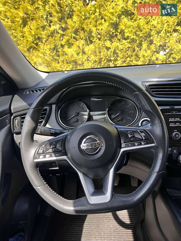 Позашляховик / Кросовер Nissan Rogue 2016 в Вінниці