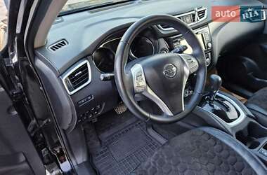 Внедорожник / Кроссовер Nissan Rogue 2014 в 