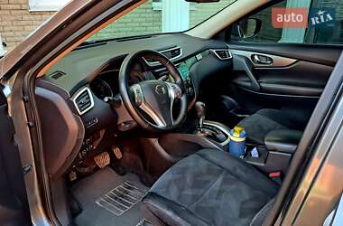 Внедорожник / Кроссовер Nissan Rogue 2015 в 
