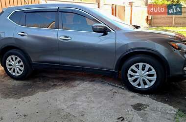 Внедорожник / Кроссовер Nissan Rogue 2015 в 
