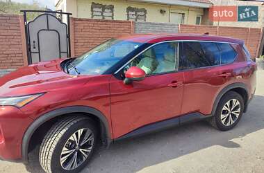 Позашляховик / Кросовер Nissan Rogue 2021 в 