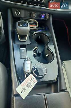 Позашляховик / Кросовер Nissan Rogue 2021 в 
