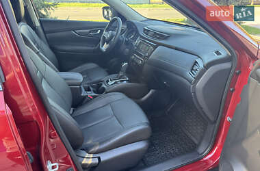 Внедорожник / Кроссовер Nissan Rogue 2017 в 