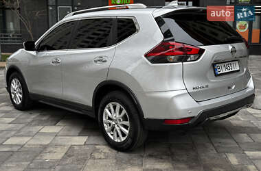 Внедорожник / Кроссовер Nissan Rogue 2018 в 
