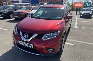 Внедорожник / Кроссовер Nissan Rogue 2015 в 
