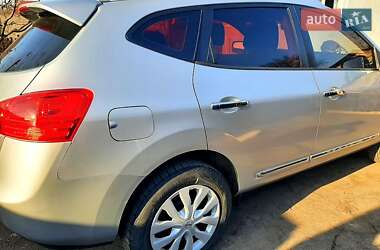 Внедорожник / Кроссовер Nissan Rogue 2015 в 