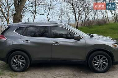 Внедорожник / Кроссовер Nissan Rogue 2015 в 