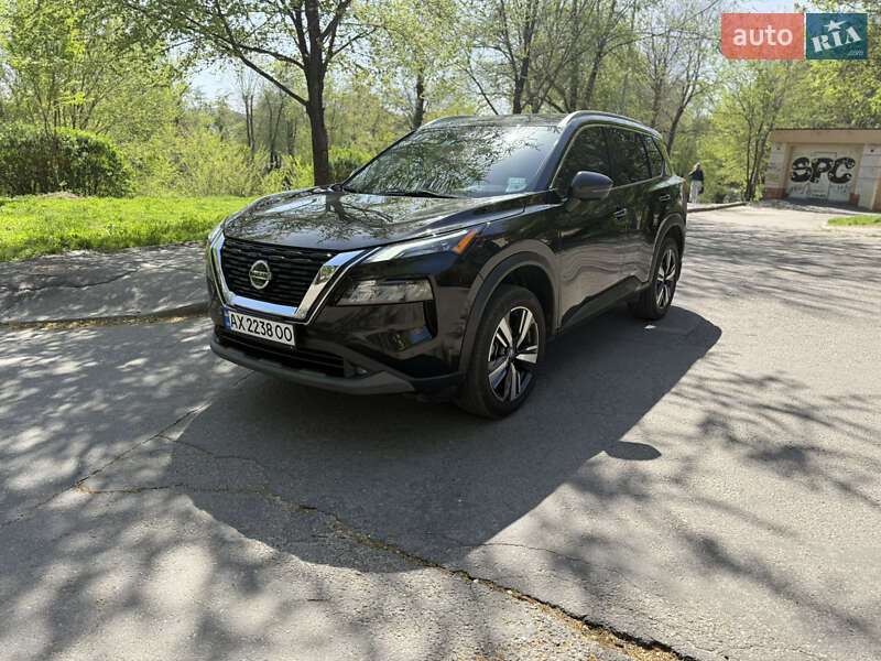 Внедорожник / Кроссовер Nissan Rogue 2021 в 