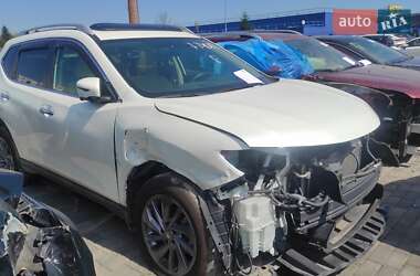 Позашляховик / Кросовер Nissan Rogue 2015 в 