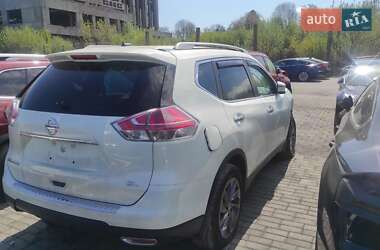 Позашляховик / Кросовер Nissan Rogue 2015 в 