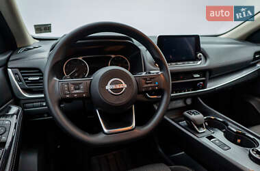 Позашляховик / Кросовер Nissan Rogue 2024 в 