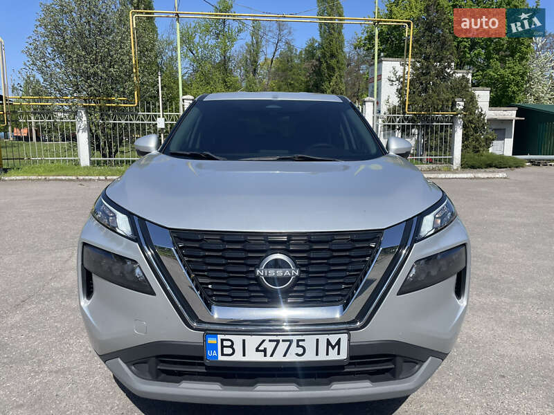 Позашляховик / Кросовер Nissan Rogue 2021 в 