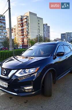 Внедорожник / Кроссовер Nissan Rogue 2016 в Киеве