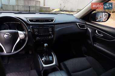 Внедорожник / Кроссовер Nissan Rogue 2014 в 