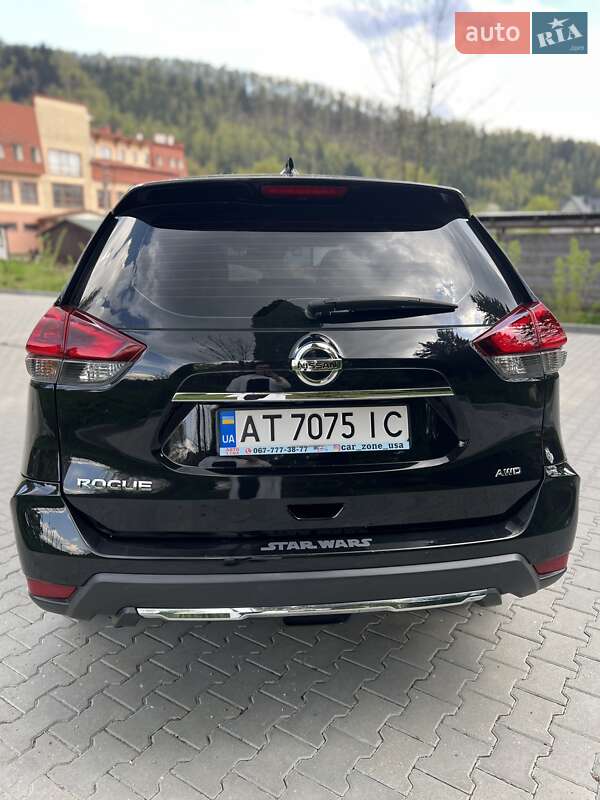 Позашляховик / Кросовер Nissan Rogue 2018 в Яремчі
