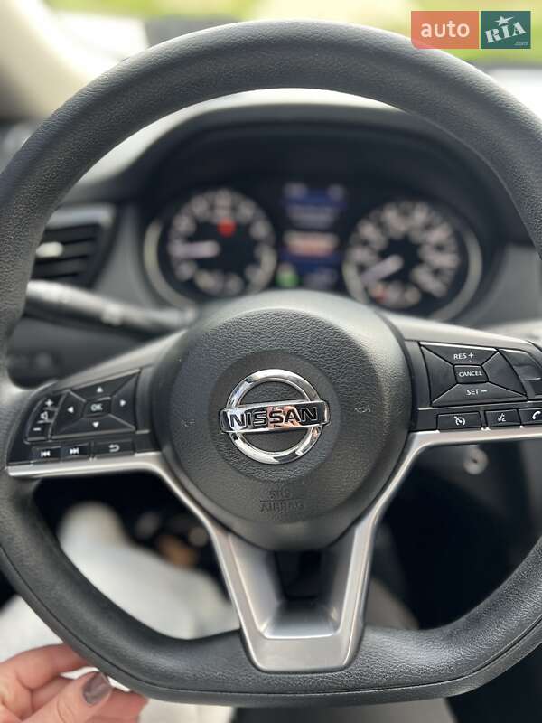 Позашляховик / Кросовер Nissan Rogue 2018 в Яремчі