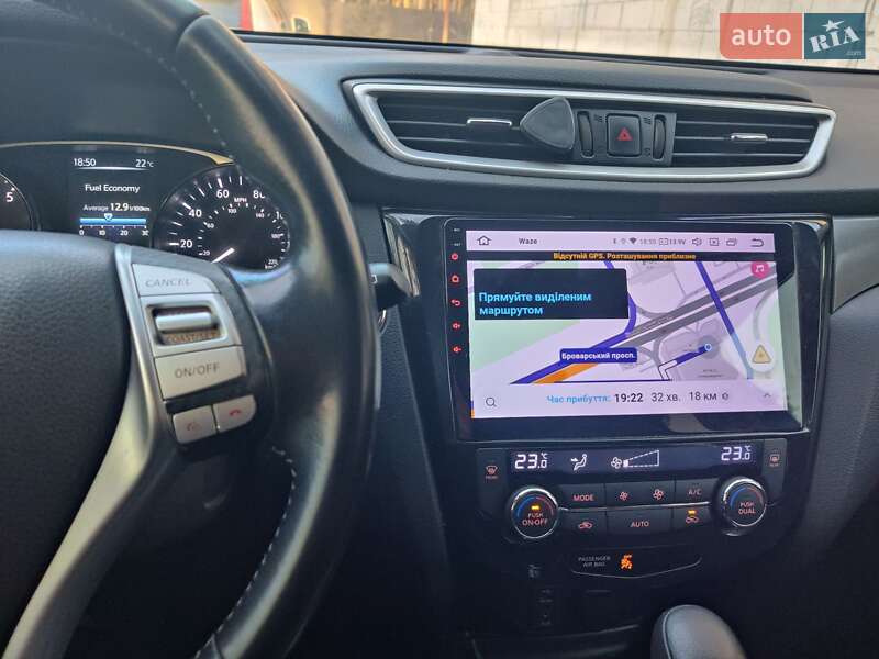 Внедорожник / Кроссовер Nissan Rogue 2016 в Киеве