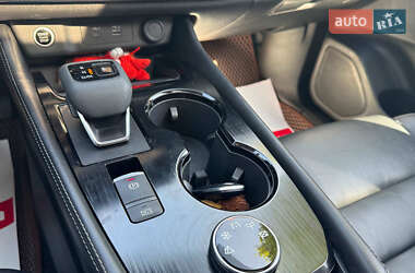 Внедорожник / Кроссовер Nissan Rogue 2023 в 