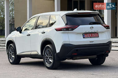 Позашляховик / Кросовер Nissan Rogue 2020 в 