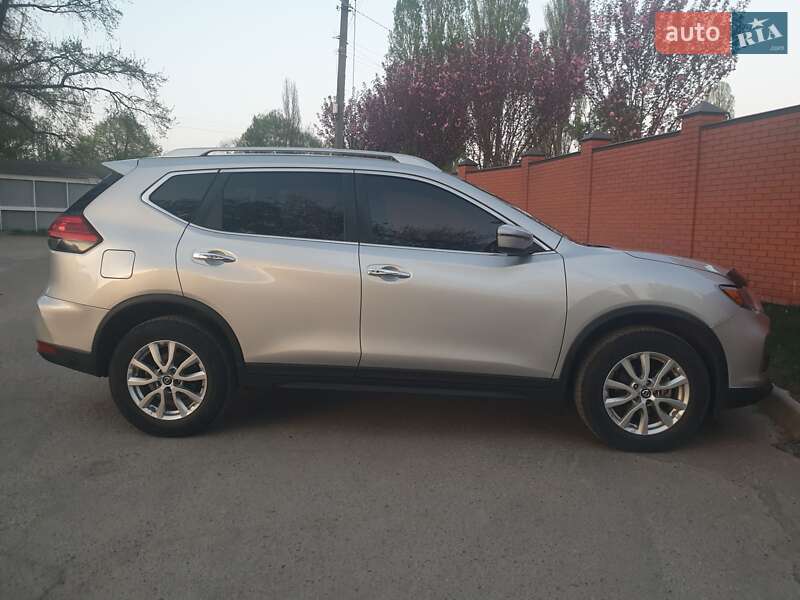 Позашляховик / Кросовер Nissan Rogue 2017 в Білій Церкві