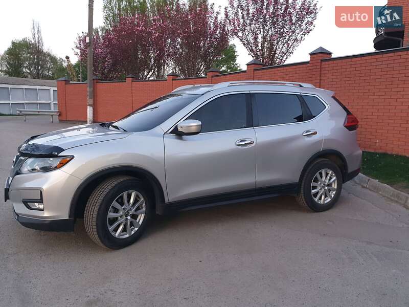 Позашляховик / Кросовер Nissan Rogue 2017 в Білій Церкві