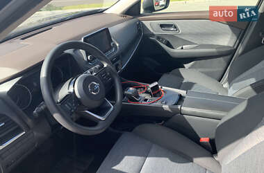 Позашляховик / Кросовер Nissan Rogue 2021 в 