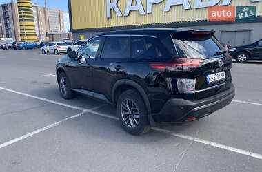 Позашляховик / Кросовер Nissan Rogue 2021 в 